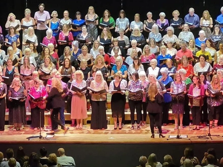 EncoreVocalChoir_Listing_1084x814.webp